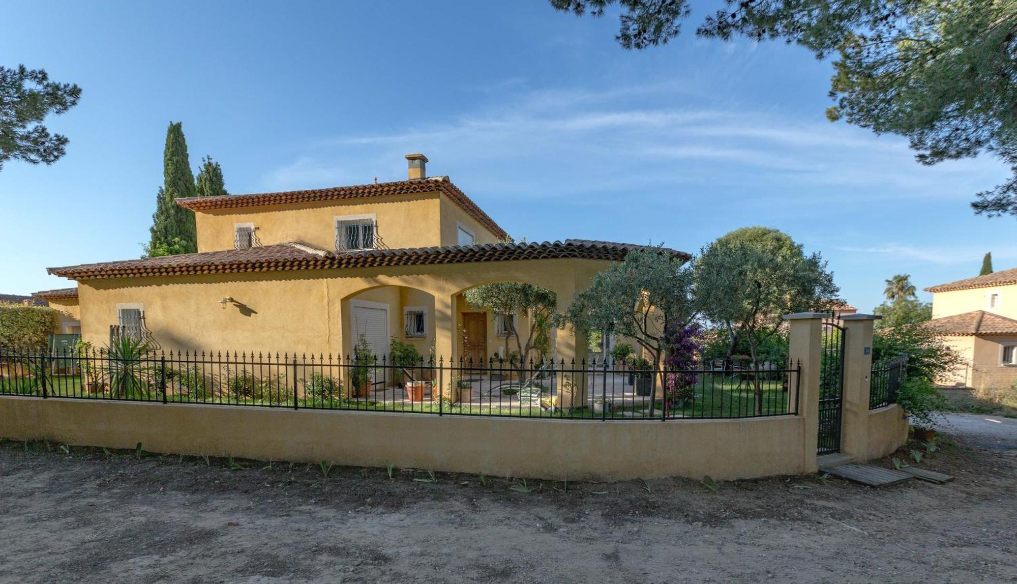 Villa De La Terre Blanche Санари-сюр-Мер Стая снимка